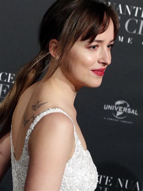 tatuajes de dakota johnson|Los misteriosos tatuajes de Dakota Johnson:。